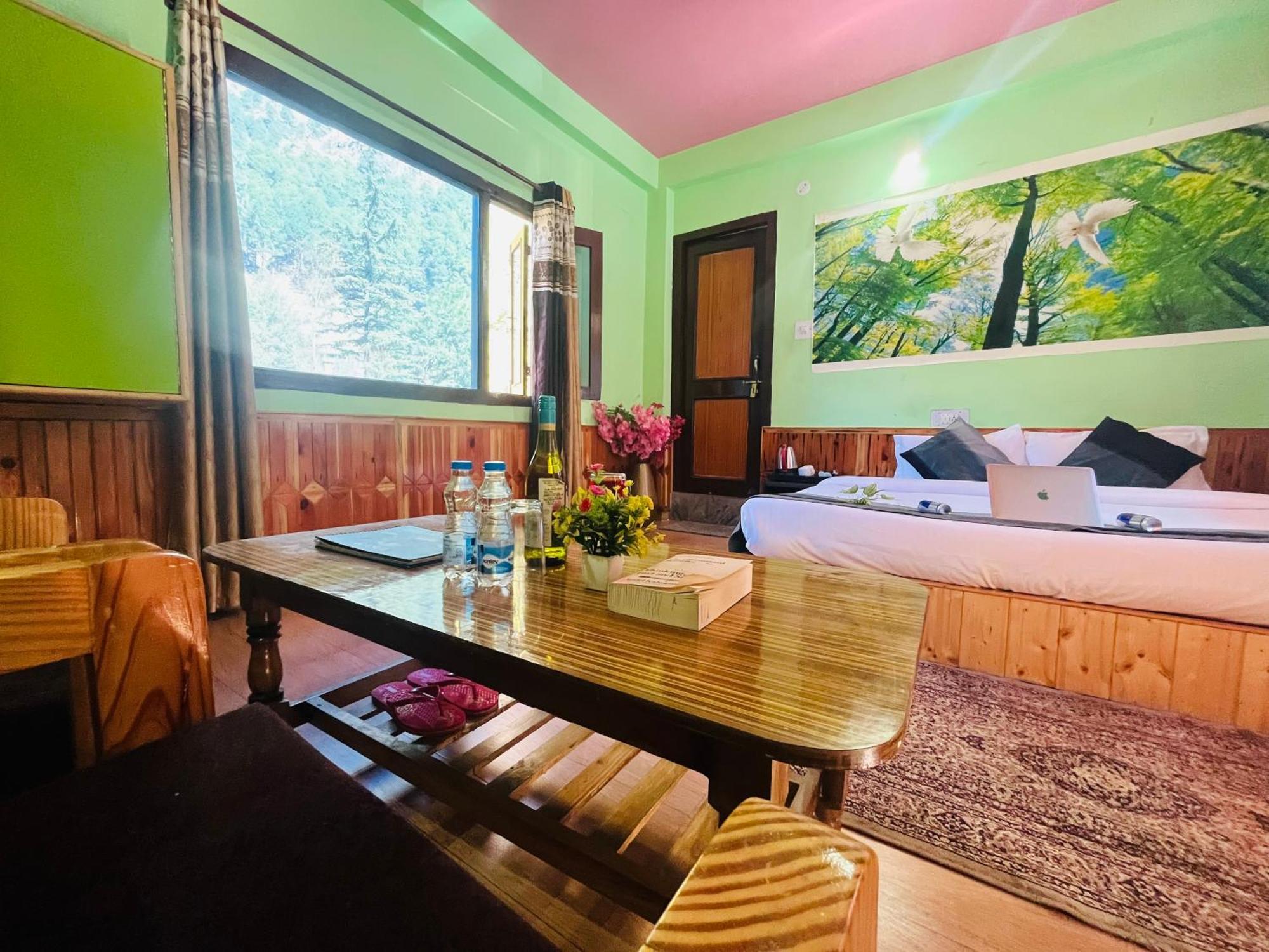 Hotel Dream Valley Kasol #Near Mall Road #River View #Parking #Gaming Zone #Open Terrace #Restaurant Exterior photo