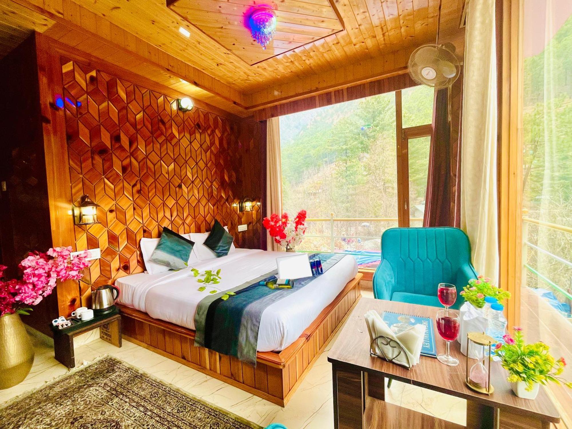 Hotel Dream Valley Kasol #Near Mall Road #River View #Parking #Gaming Zone #Open Terrace #Restaurant Exterior photo